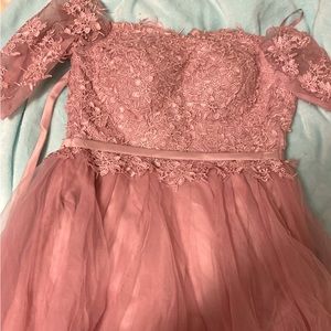 Mauve homecoming dress 👗